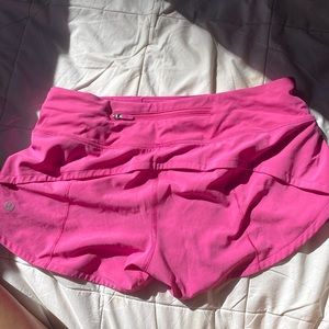 Lululemon sonic pink speed up shorts 2.5 inch